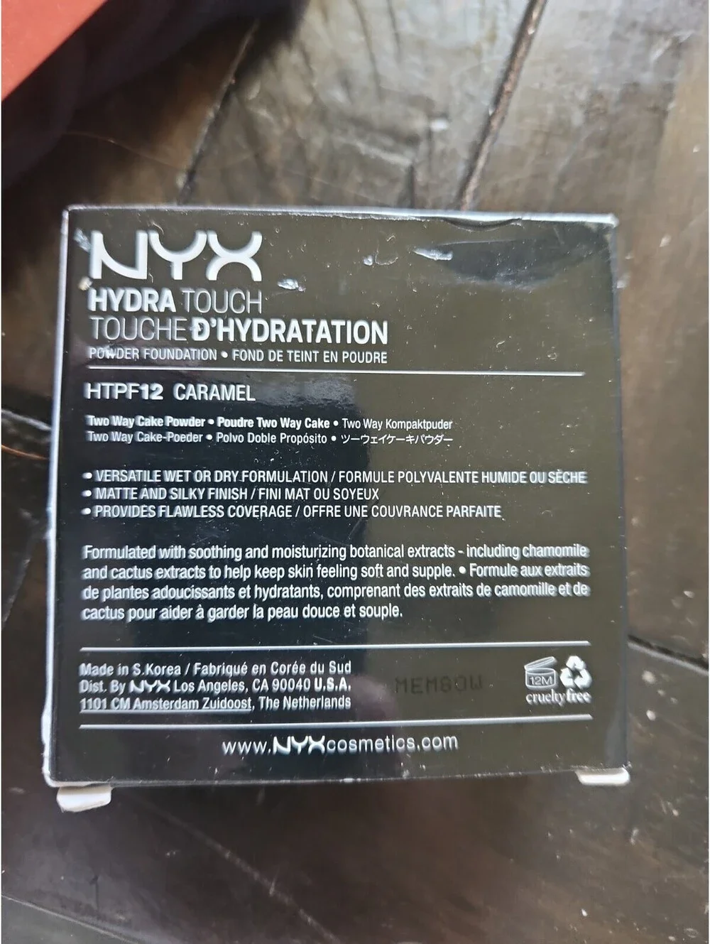 NYX HYDRA TOUCH POWDER FOUNDATION HTPF10 Caramel sealed nib